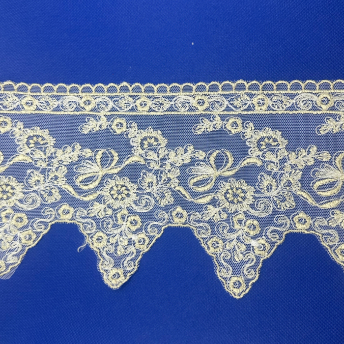 Pizzo Tulle H. 15cm.