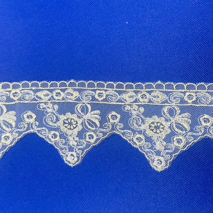 Pizzo Tulle H. 8cm.